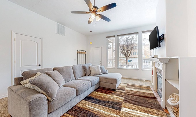 Pocatello House | Perfectly located home with mountain views, gas fireplace, patio, & streaming