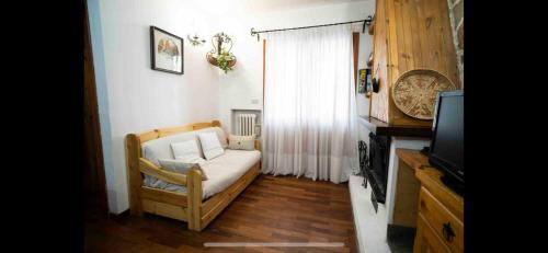 Pescocostanzo Apartment | Pescocostanzo s Home park&garden