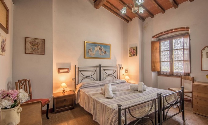 Castiglion Fibocchi Other | Pet-Friendly Apartment Bilocale Prunalbo with Shared Pool & Wi-Fi