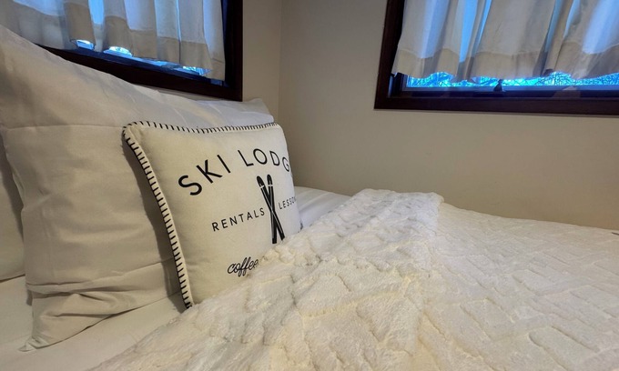 Snowmass Village Apartment | Pet friendly 1 bedroom, in the heart of Snowmass Vlg