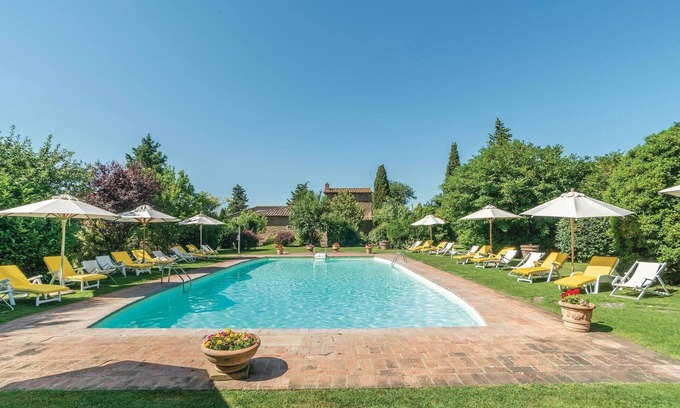 San Pietro a Cegliolo Apartment | Pet friendly apartment in Cortona AR