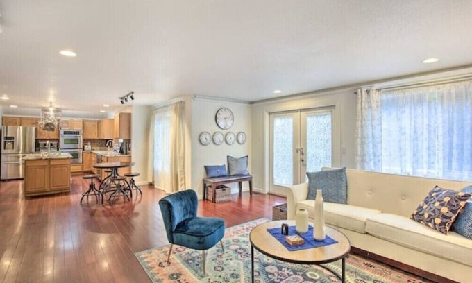 Auburn House | Pet-Friendly Auburn Home