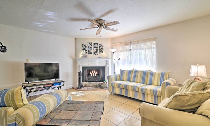 Brooksville Cottage | Pet-Friendly Brooksville Cottage w/Fire Pit!
