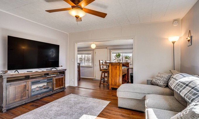 Canon City House | Pet-Friendly Colorado Retreat w/Patio & Fire Pit!