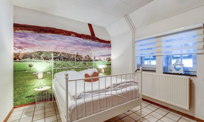 Ubachsberg Cottage | Pet-Friendly Country Escape