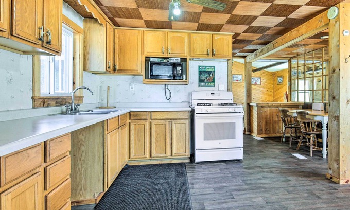 Crandon House | Pet-Friendly Crandon Vacation Rental Near Raceway!