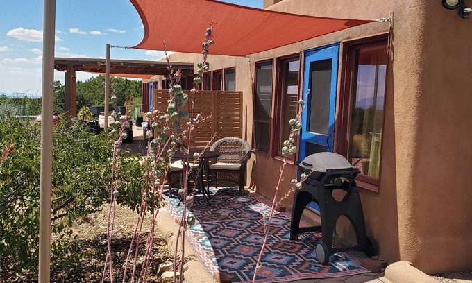 Eldorado at Santa Fe House | PET-FRIENDLY ENSUITE, SANTA FE. LOVELY VIEW, 20mns TO HISTORIC SITES, TOWN