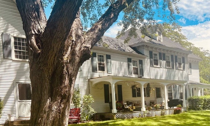 Winthrop Other | Pet friendly, Family Homestead 1 hr from the coast!