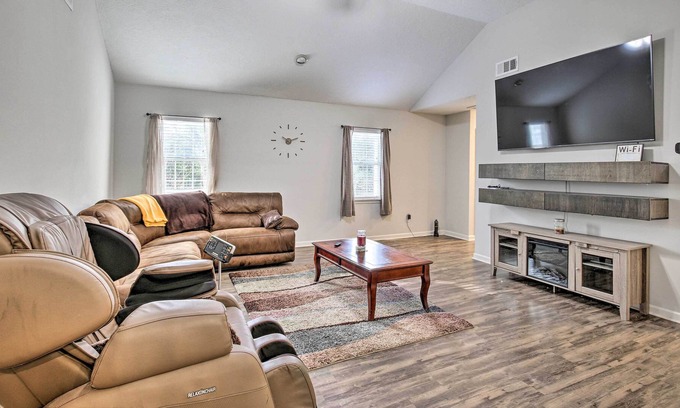 Grovetown House | Pet-Friendly Grovetown Home w/ Screened Porch