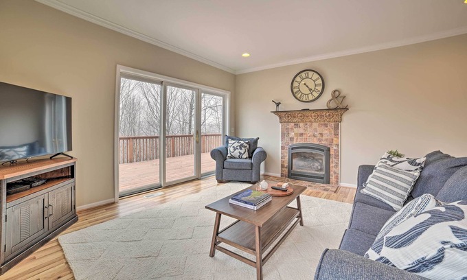 Harbor Springs House | Pet-Friendly Harbor Springs Home: Hot Tub + Pool!