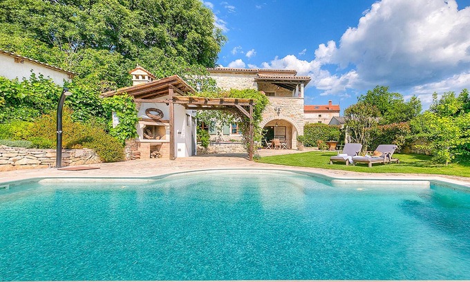 Vosteni House | Pet friendly home in Sveti Lovrec