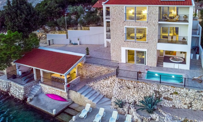 Klek House | Pet friendly home in Klek with kitchen