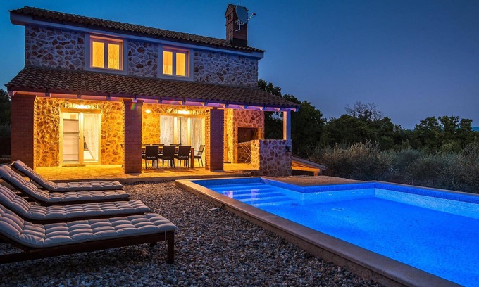 Risika House | Pet friendly home in Krk