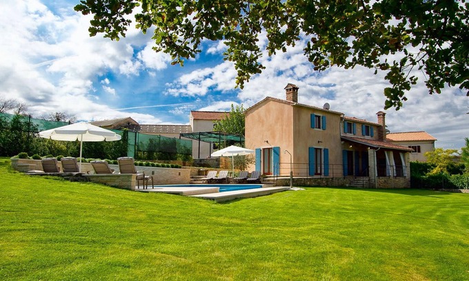 Jezenj House | Pet friendly home in Pazin