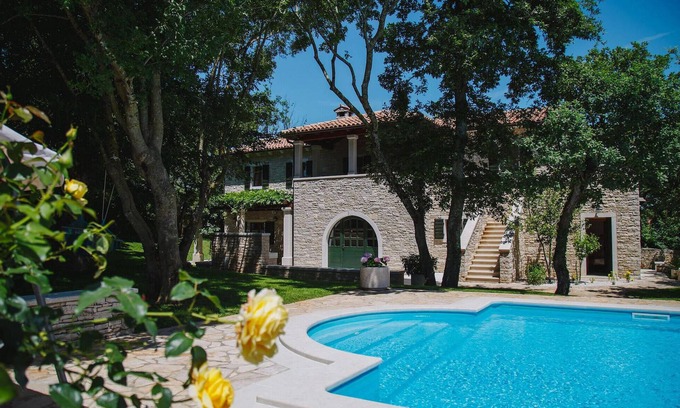 Kringa House | Pet friendly home in Tinjan