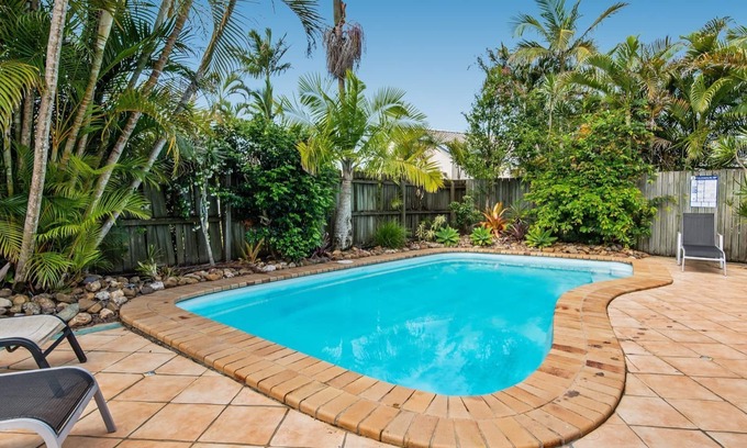 Noosaville House | Pet Friendly Home, Pool and Endless Entertainment