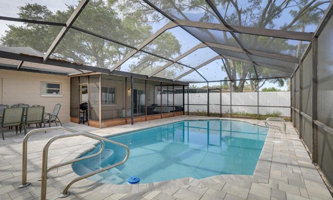 Palm Harbor House | Pet-Friendly Home with Pool in Palm Harbor!
