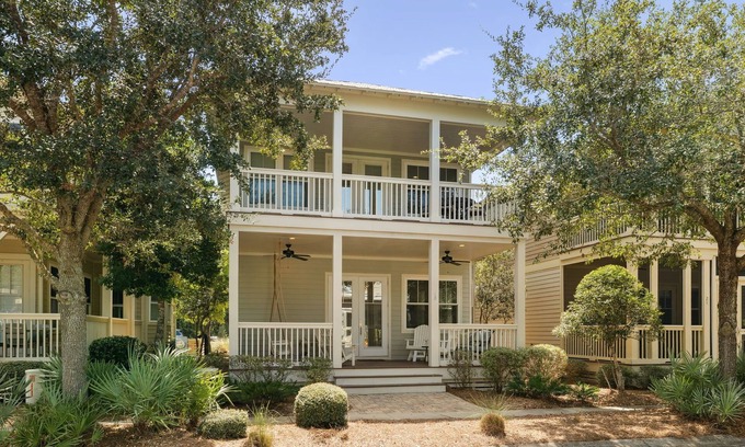 Santa Rosa Beach House | Pet Friendly Nature Walk Getaway | LSV | 6 Bikes | Olympic Size Pool Access