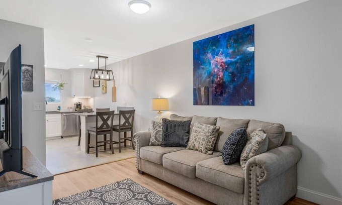 Santa Maria House | Pet-Friendly, Stylish Home w/Backyard Oasis