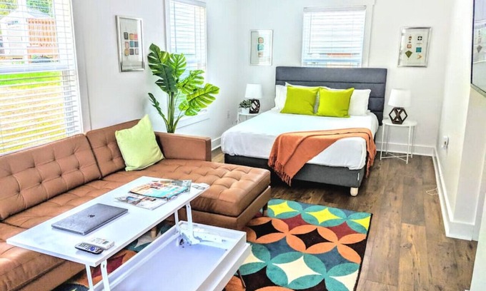 Villa Heights Apartment | Pet friendly tiny home in NoDa near Restaurants, Parks and Breweries