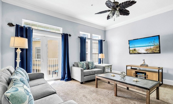 El Centro Beach House | ☀️Pet Friendly-Walk to Beach-Pool-Knee Deep☀️