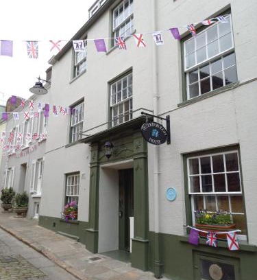 St Aubin House | Peterborough House