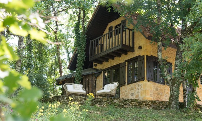 Auriac-du-Perigord House | Petit Maison du Chêne