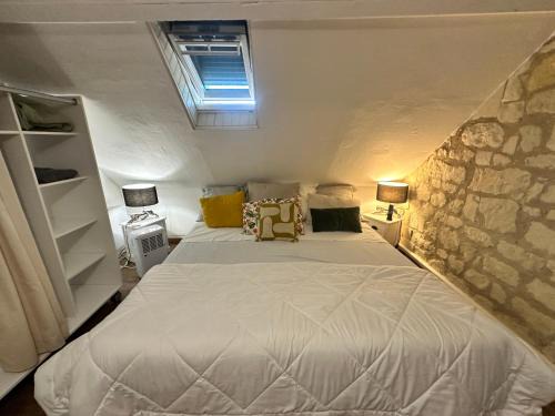 Savigny-en-Veron House | Petite Maison avec jardin privée