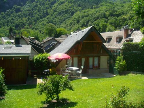 Cier-de-Luchon House | petite maison de montagne avec jardin