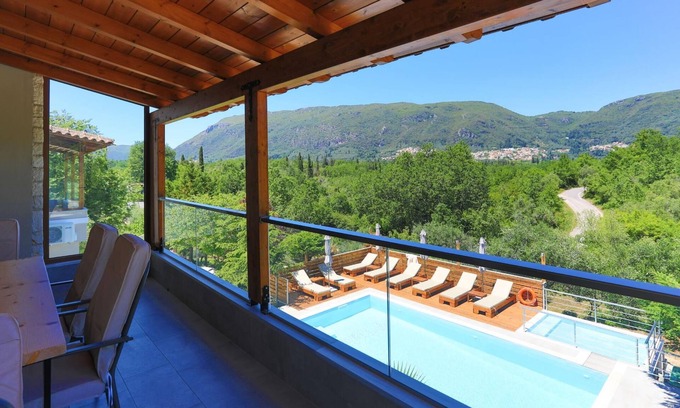 Ano Korakiana Apartment | Petra House Ena in Corfu