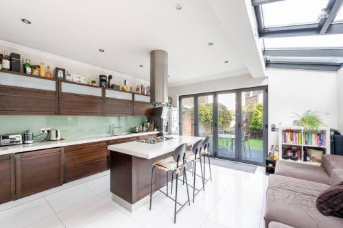 Longthornton Apartment | Petra Luxury Apartment