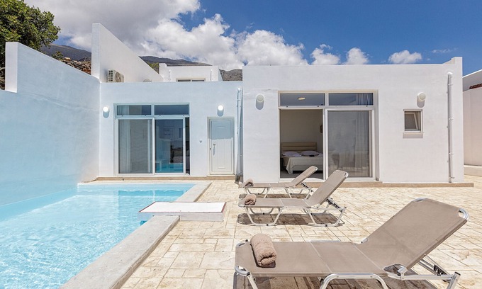 Mariou Villa | Petres villa 4,Private pool,Near tavern & Plakias