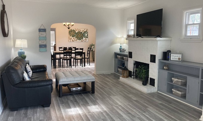 Port Clinton House | Pets ,Family, Fire pit , Playground Beach and more!