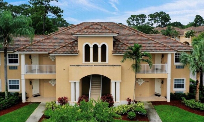 Port Saint Lucie Condo | PGA Village Escape to Comfort and Convenience! Your Perfect Getaway Awaits