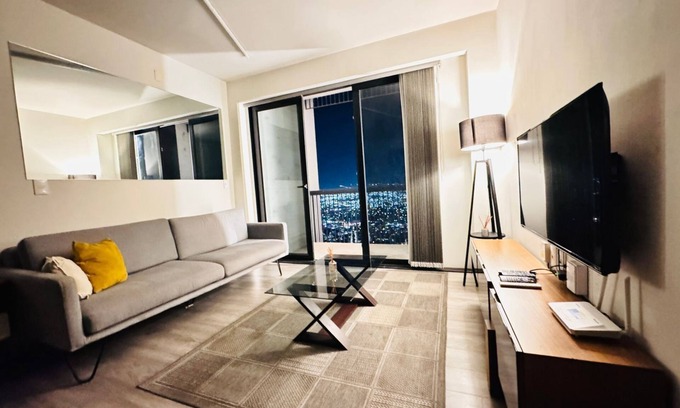 Queretaro Apartment | PH 24th floor overlooking the arches of Queretaro