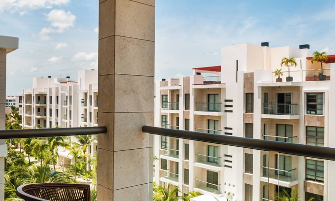 Cancun Apartment | PH direct access to the beach and luxury amenities in a privileged location