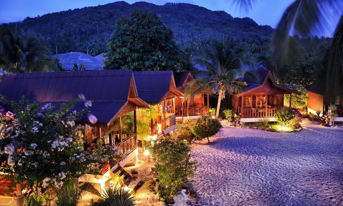 Baan Tai Resort | Phangan Rainbow Bungalows