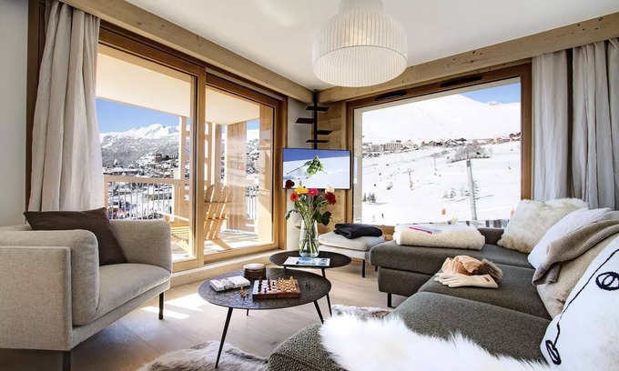 Bergers Apartment | PHOC02 Bright apartment with ski in/ski out access