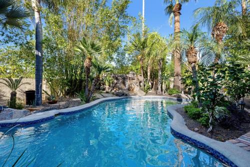 Los Olivos Historic District House | Phoenix Manor