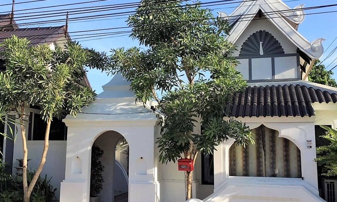 Kantharalak Hotel | Phu View Hideaway