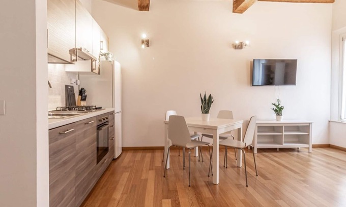 Carpi Apartment | [Piazza Martiri]-In pieno centro sotto al Castello