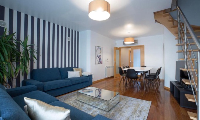 Sao Sebastiao da Pedreira Apartment | Picoas Duplex Penthouse