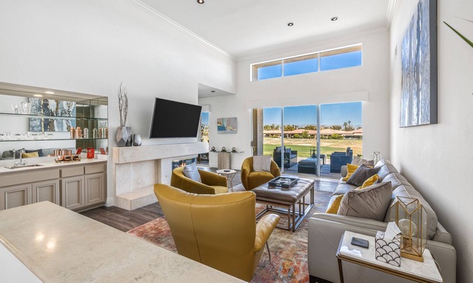 La Quinta House | Picturesque Home located on the PGA Nicklaus Course