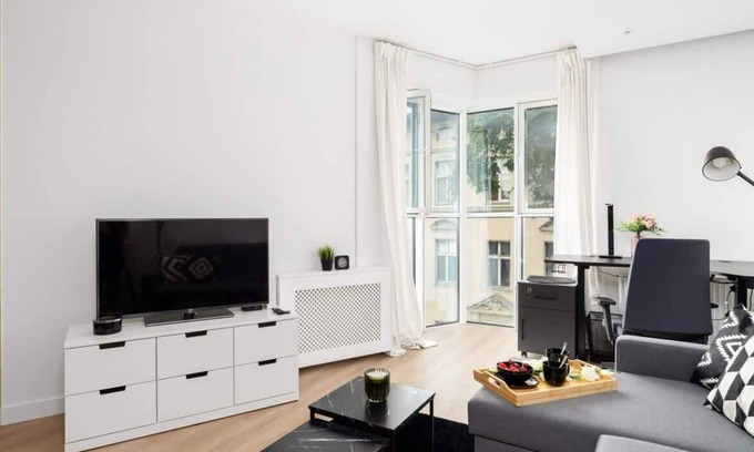 Poznan City Center Apartment | Piekary 16 | Bright Studio in Poznań | Parking