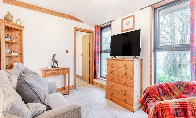 Hythe Cottage | Piglets House - UK43488