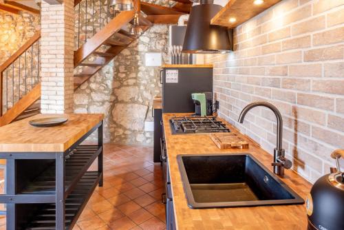 Affi Apartment | Pila Suite