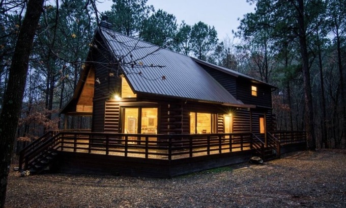 Broken Bow Cabin | Pine Creek Lodge Luxury Cabin