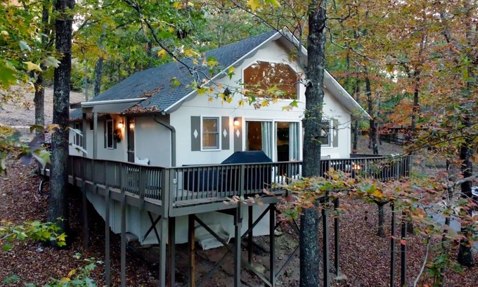 Warm Springs Ski Chalet | Pine Mountain Chalet Retreat Near Callaway Gardens