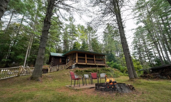 Long Lake Cabin | Pinecone Place - A True North Vacation Home