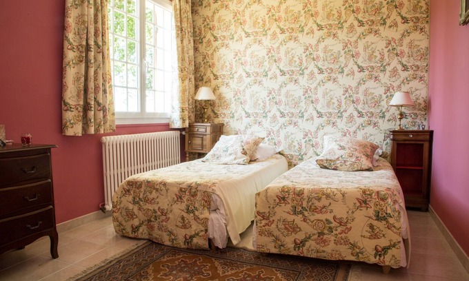 Vergt House | Pink Chamber: charm and sweetness